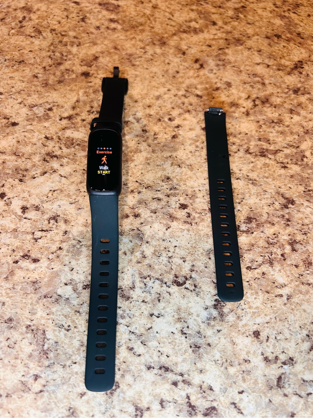 fitbit Inspire 3 Health & Fitness Tracker Midnight Zen NIB - Picture 6 of 8
